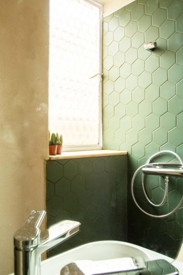 Mosaics Central Studio Apartm With Acropolis View Атина Екстериор снимка