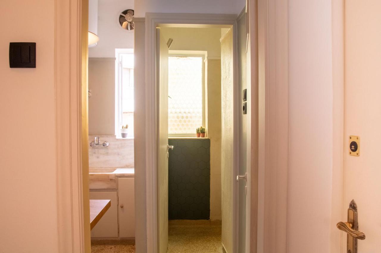 Mosaics Central Studio Apartm With Acropolis View Атина Екстериор снимка